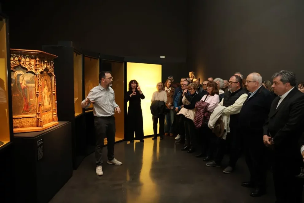 El Museu de Lleida exposa objectes de litúrgia cristiana i la seva vehiculació espiritual en una mostra col·laborativa