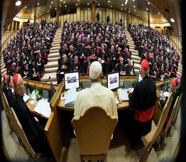 El Sínodo Extraordinario de los Obispos publica un Mensaje y una Relación sinodal final